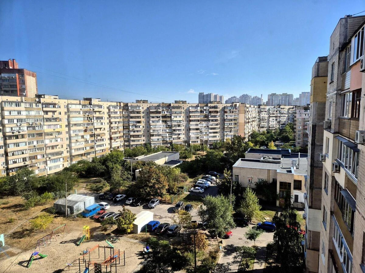 3к квартира ул. Милославская 236068111