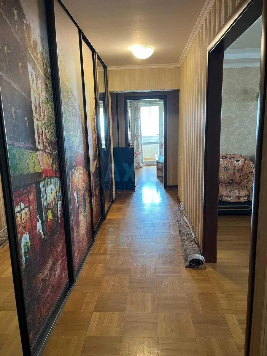 3к квартира бул. Дарницкий 8663197