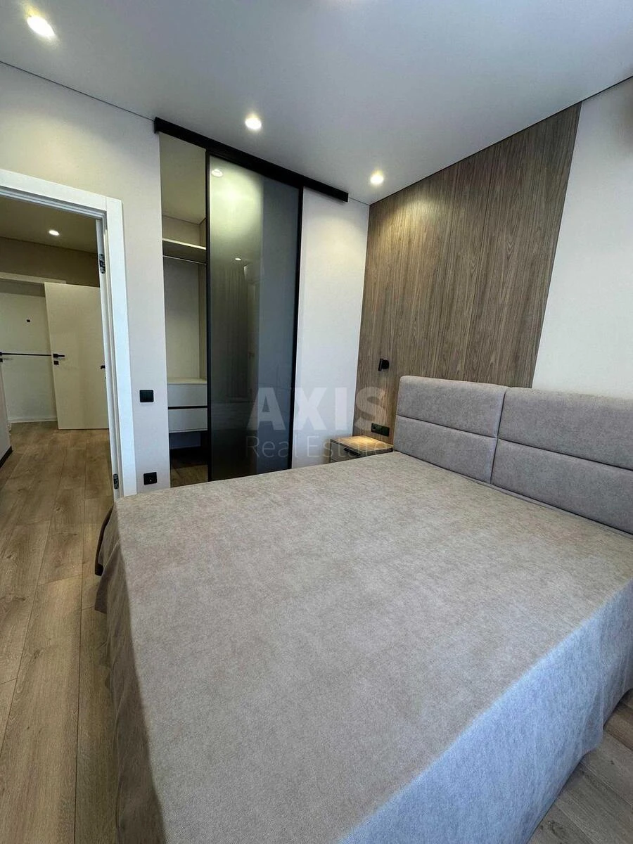 1k apartment pr-t Stepana Bandery 32Д646064