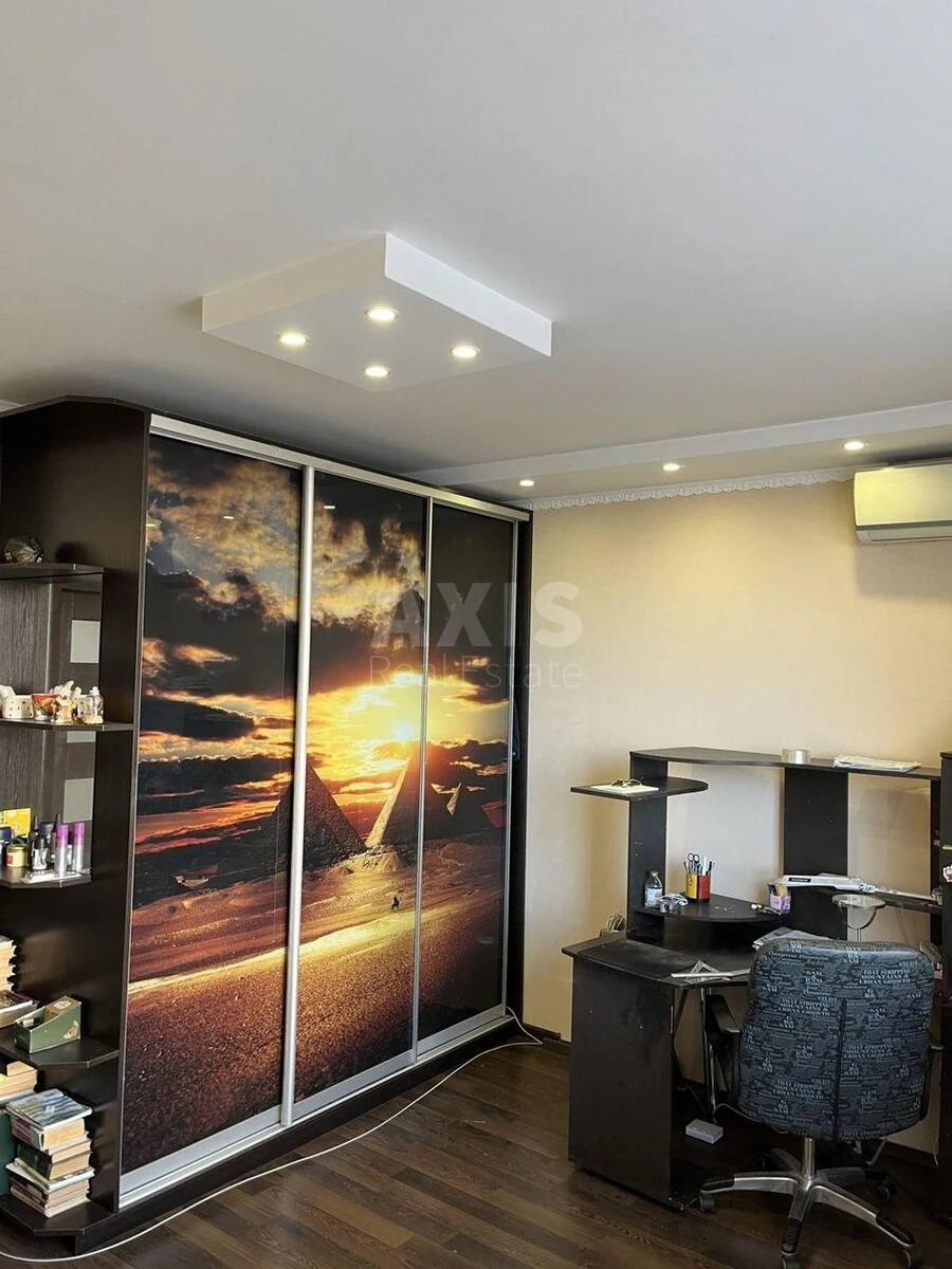 3k apartment vul. Oleny Pchilky 2677595