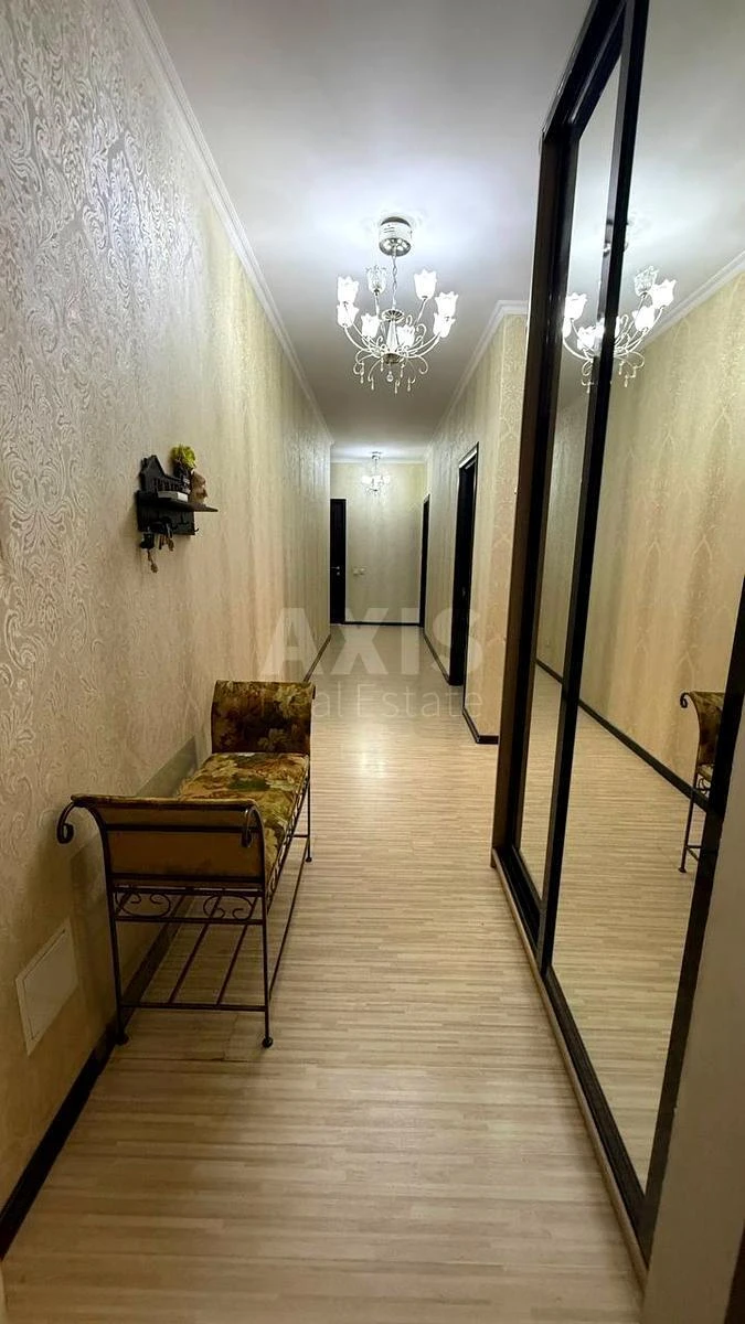 3k apartment vul. Ahmatovoi' Anny 30645305
