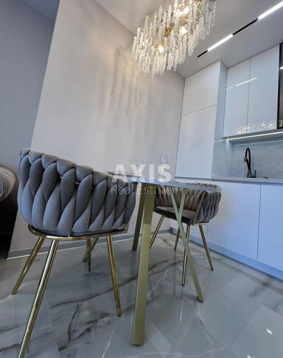 1k apartment vul. Brativ Shemetiv 8695744