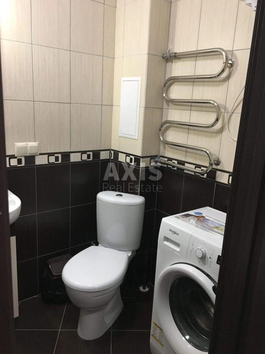 1k apartment vul. Bratstva tarasivtsiv 5B696587