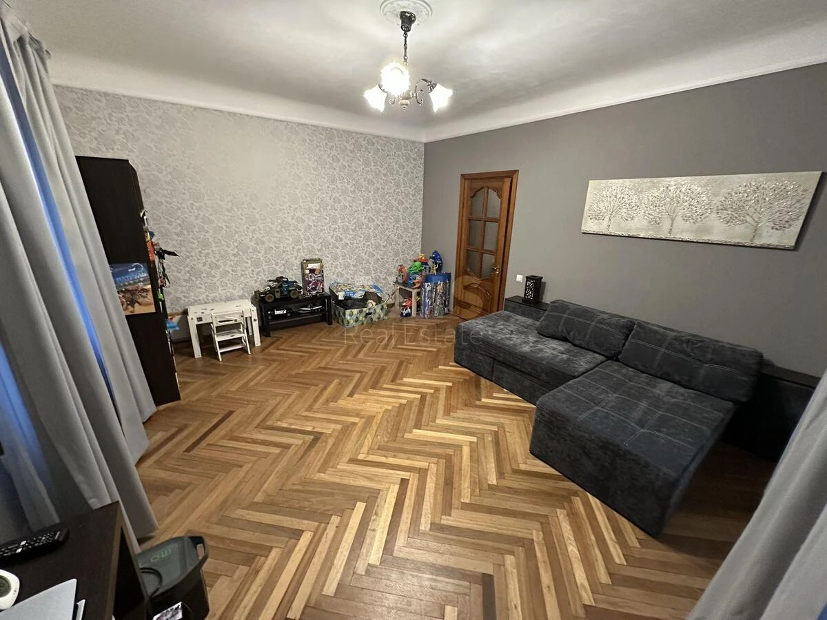 2k apartment vul. Donec'ka 18636154