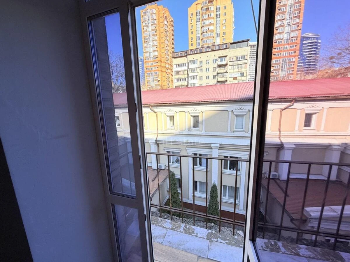 2к квартира ул. Василия Тютюнника 13687494