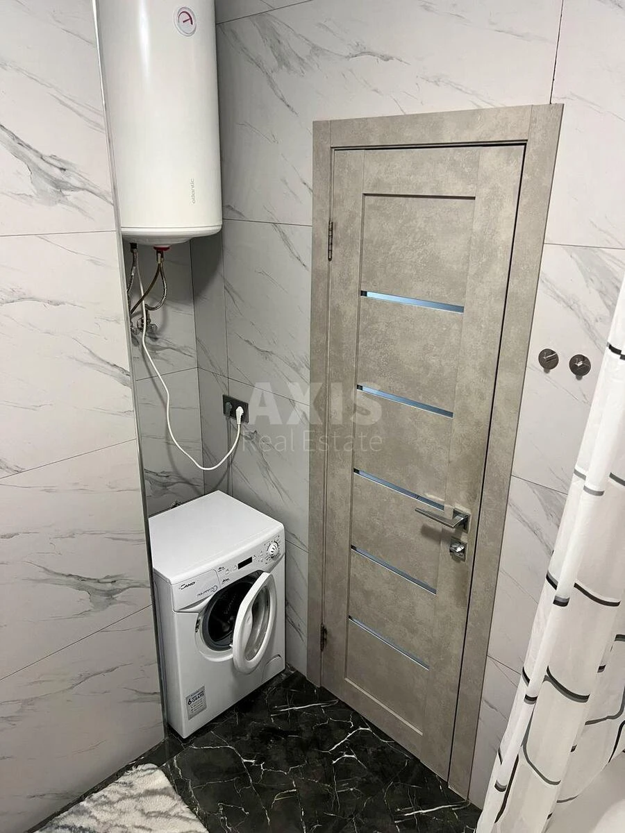 1k apartment vul. Vyshnjakivs'ka 2651939