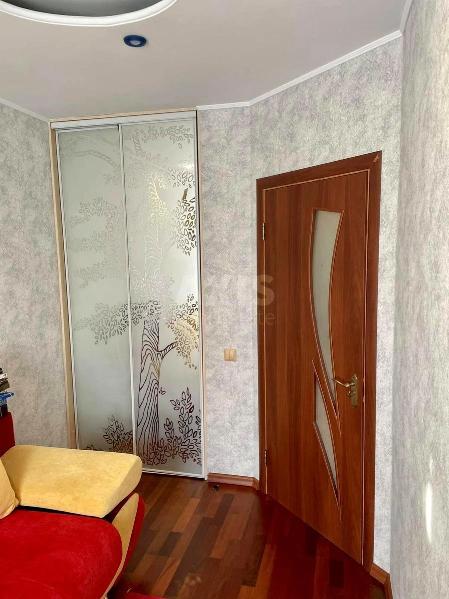 3k apartment vul. Jerevans'ka 13668176