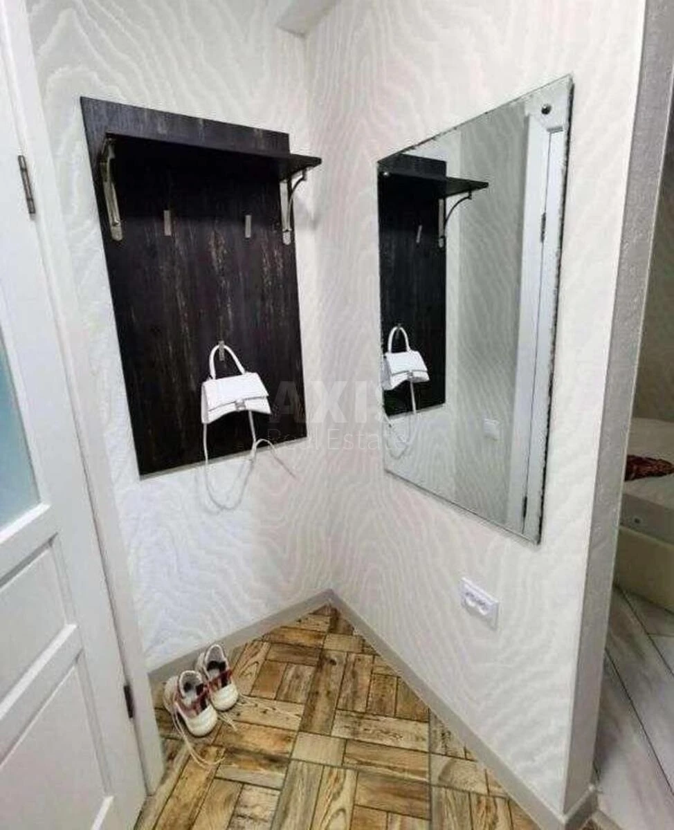 1k apartment vul. Entuziastiv 29/1656216