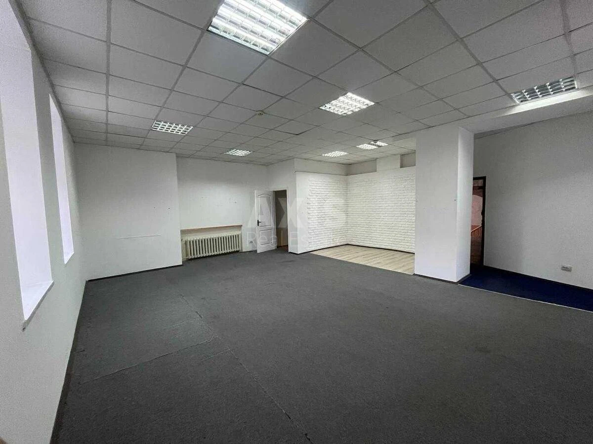 Trade object vul. Dmytrivs'ka 71, 4200m2656836