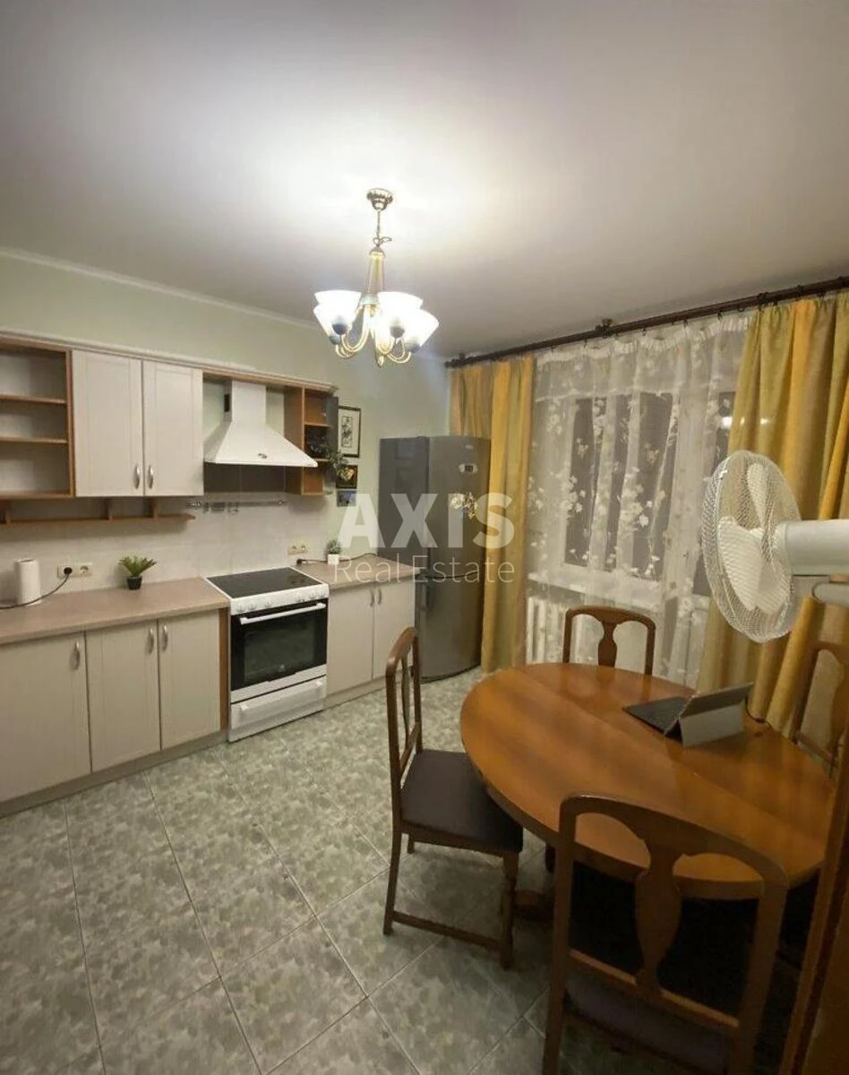 3к квартира ул. Ахматовой Анны 43641560