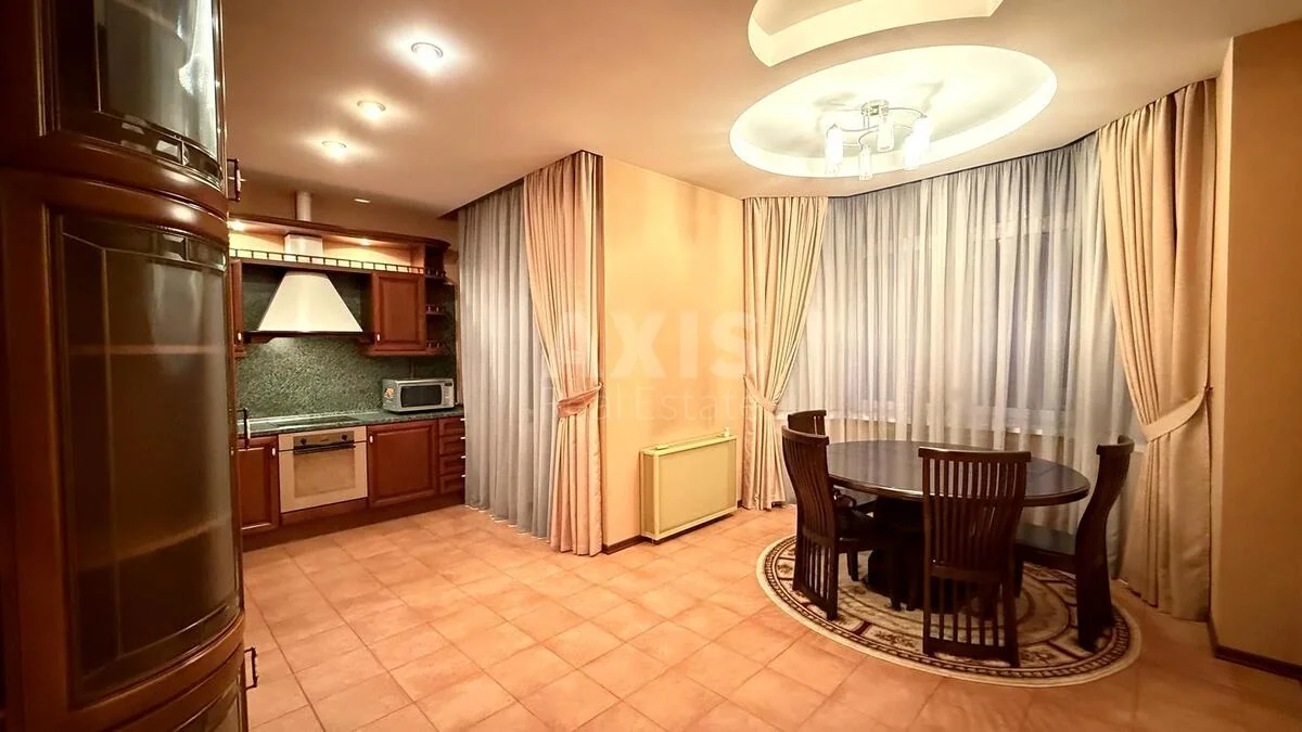 3k apartment vul. Pavlivs'ka 17