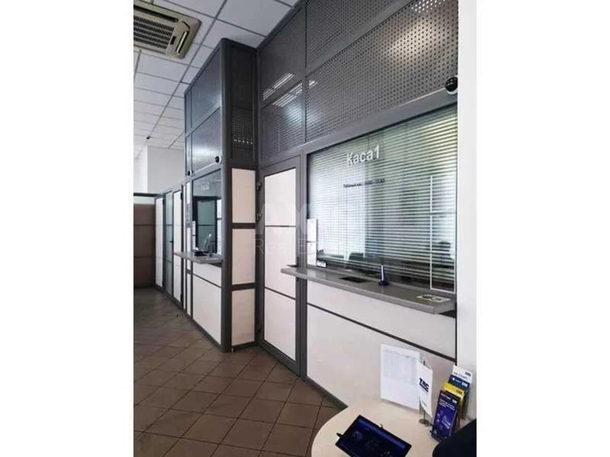 Trade object pr-t Palladina Akademika 18/30, 101m2720083