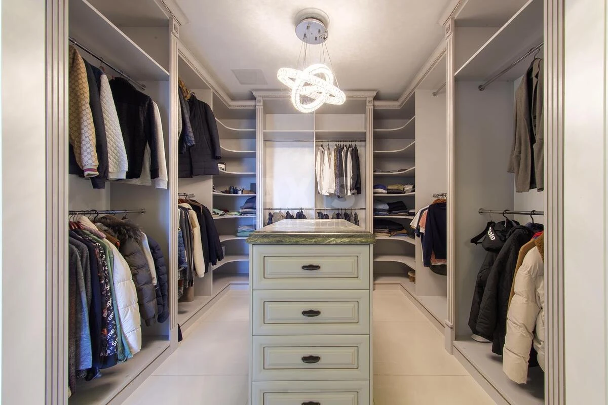 3k apartment uzv. Klovs'kyj 7658186