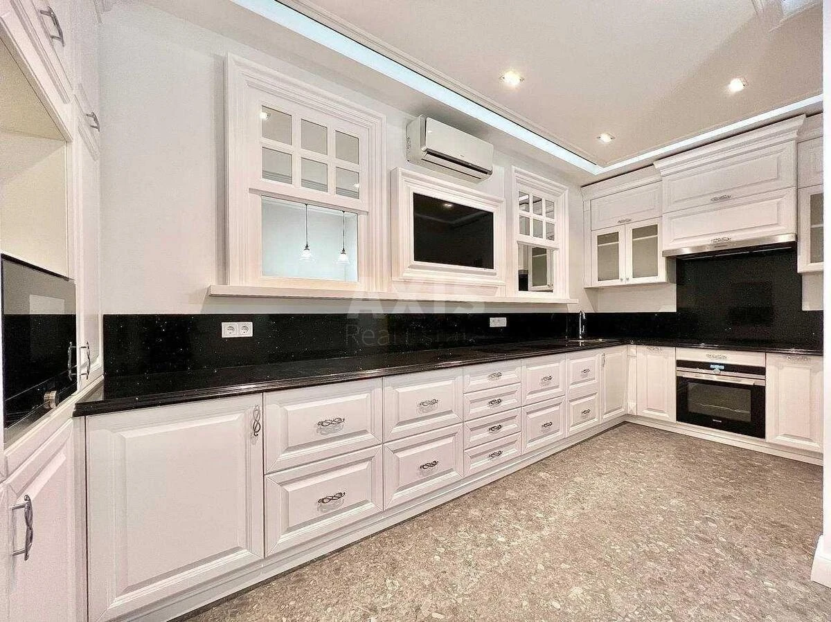 Office uzv. Klovs'kyj 7, 270m26468911