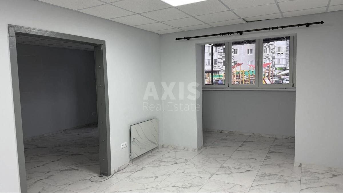Объект торговли ул. Ревуцкого 54А, 98м26990416