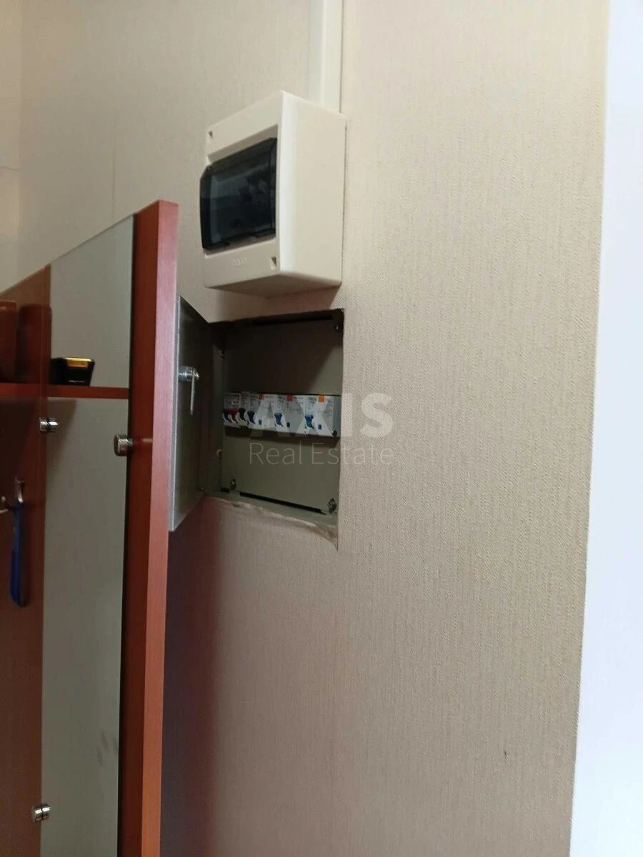 1k apartment vul. Krushel'nyc'koi' Solomii' 137137717