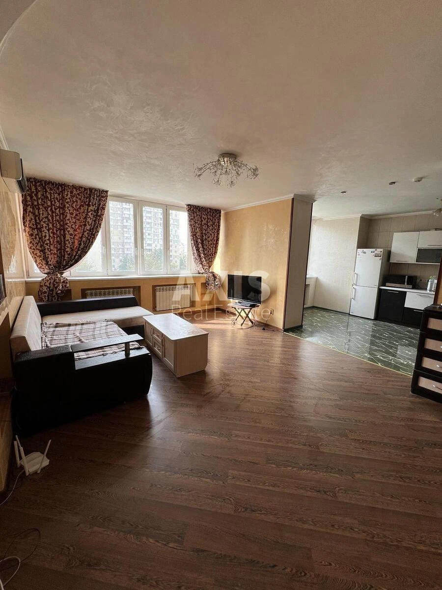 2k apartment vul. Sribnokil's'ka 1562116