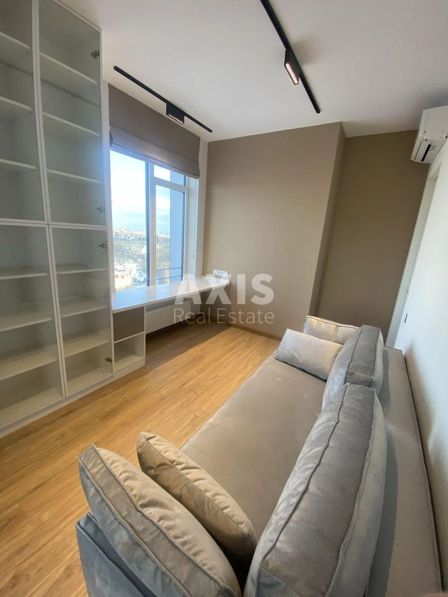 5k apartment vul. Buslivs'ka 12514705