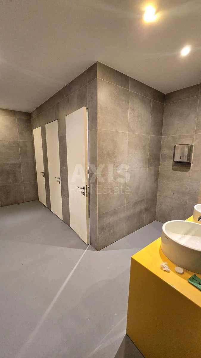 Office vul. Saksagans'kogo 90, 900m2668664