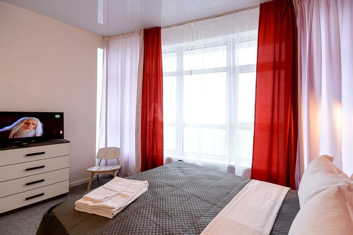 2k apartment uzv. Klovs'kyj 7654432