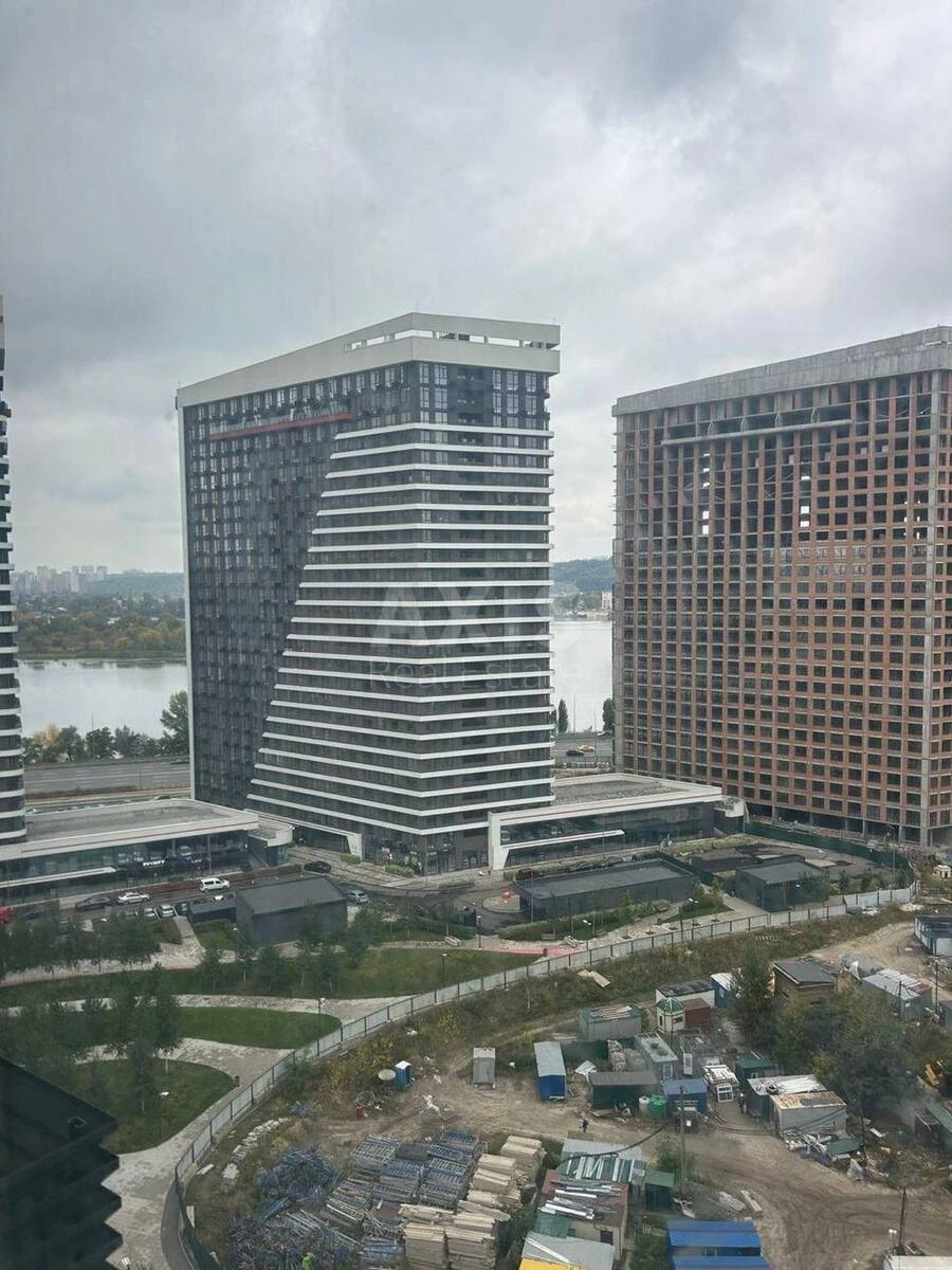 3k apartment vul. Prychal'na 863456