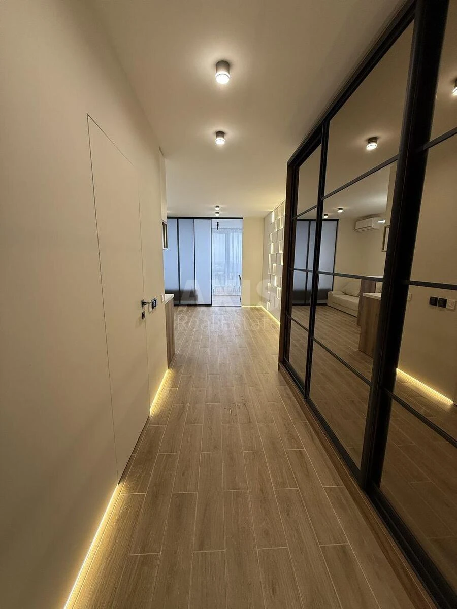 2k apartment vul. Bulahovs'kogo Akademika 16998918