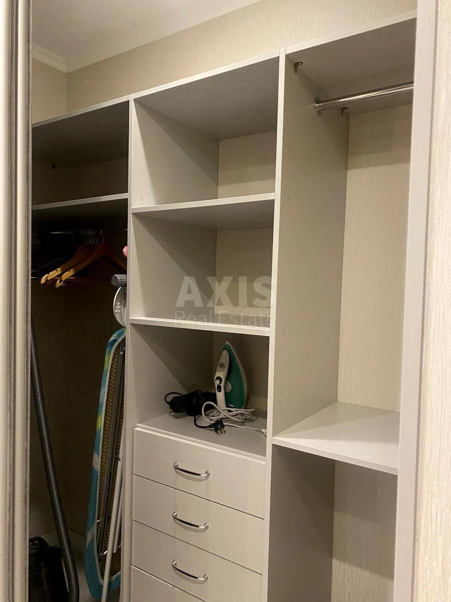 2k apartment pr-t Berestejskij 109631949