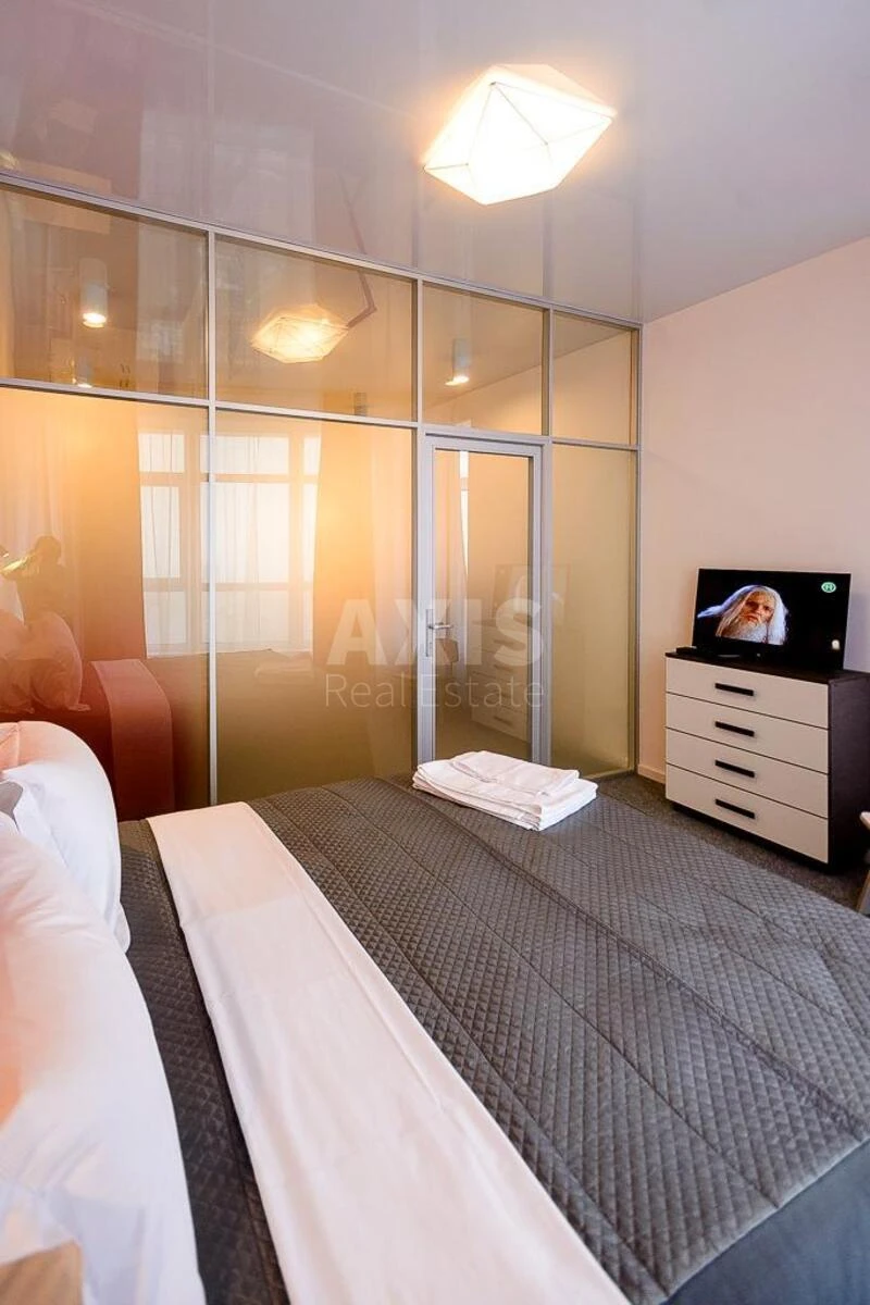 2k apartment uzv. Klovs'kyj 7654433