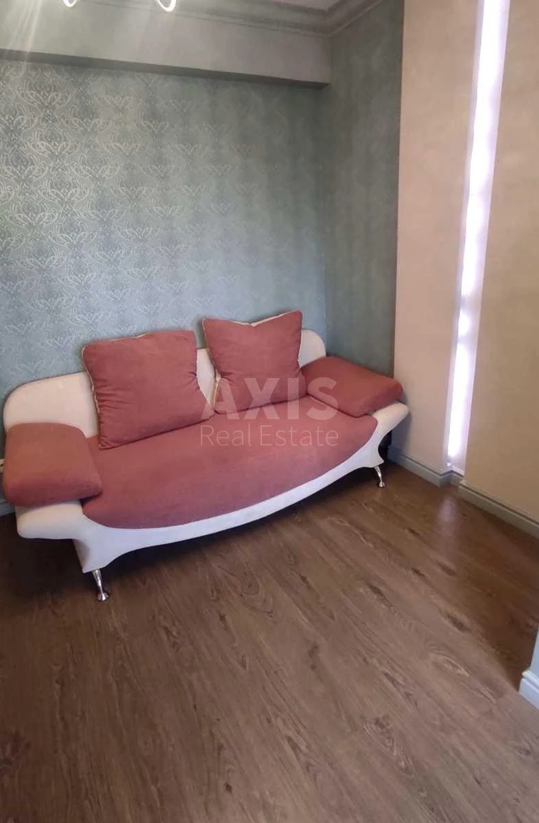 3k apartment vul. Yulia Zdanovska 60/5705863