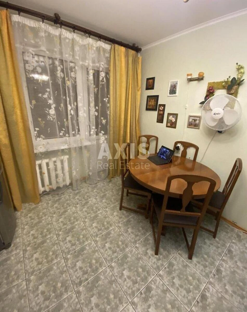 3к квартира ул. Ахматовой Анны 43641562