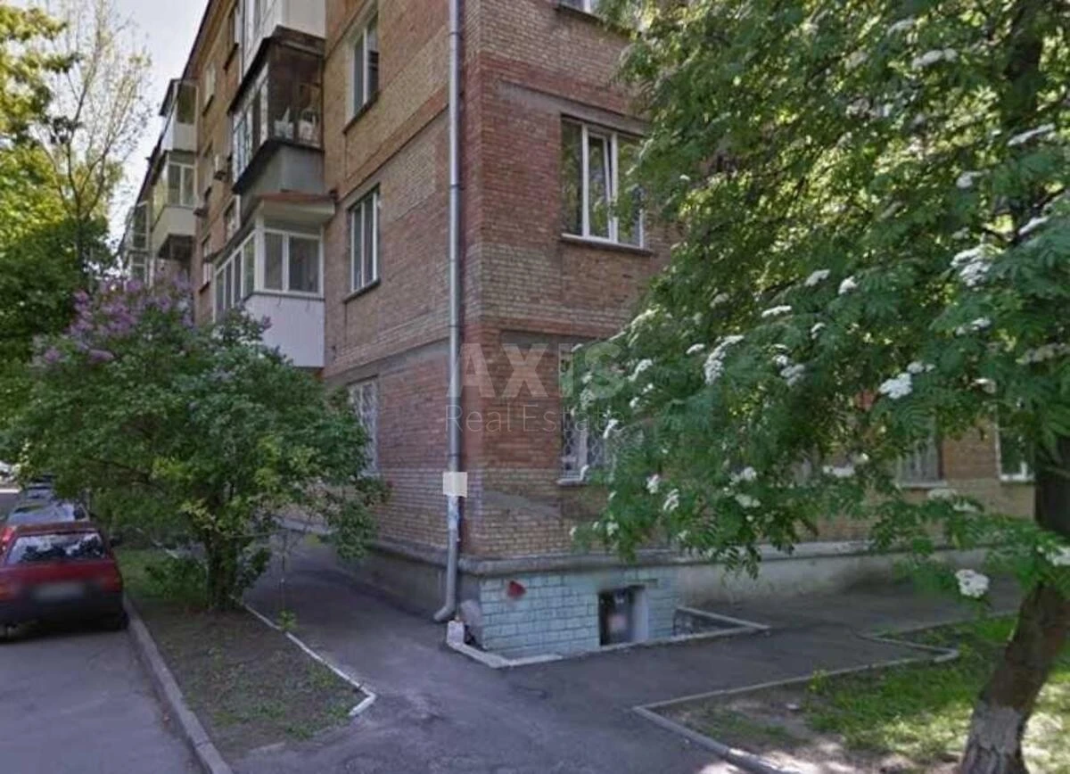 Объект сервиса ул. Арсенальная 17, 137м265700