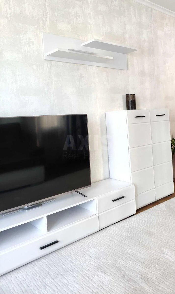 2k apartment vul. Yulia Zdanovska 34А672834