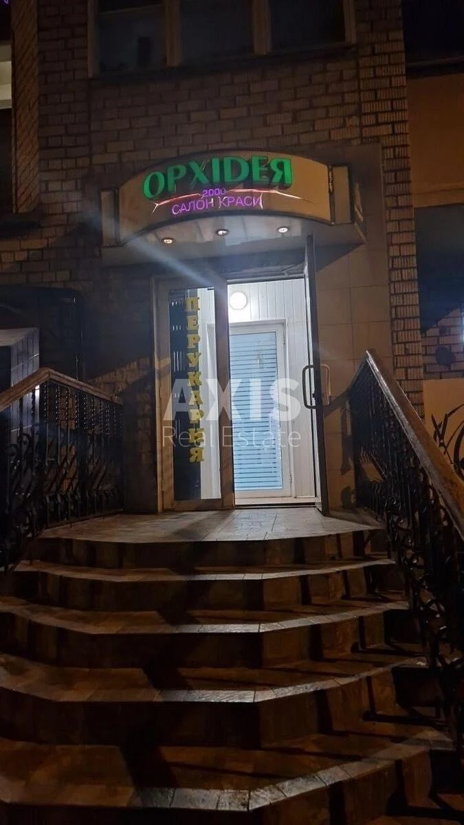 Trade object vul. Novodarnyc'ka 6, 68m250906