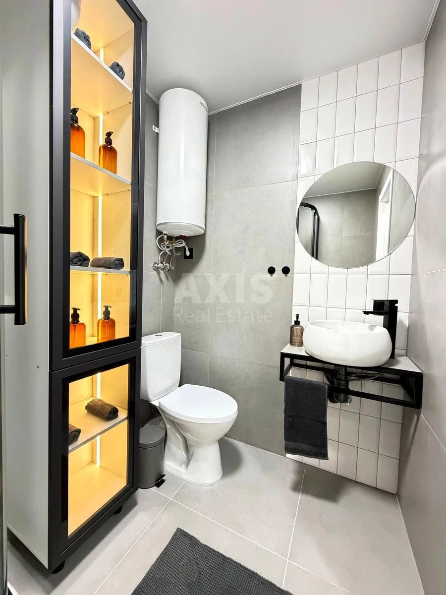 1k apartment pr-t Leonida Kadenyuka 9689426