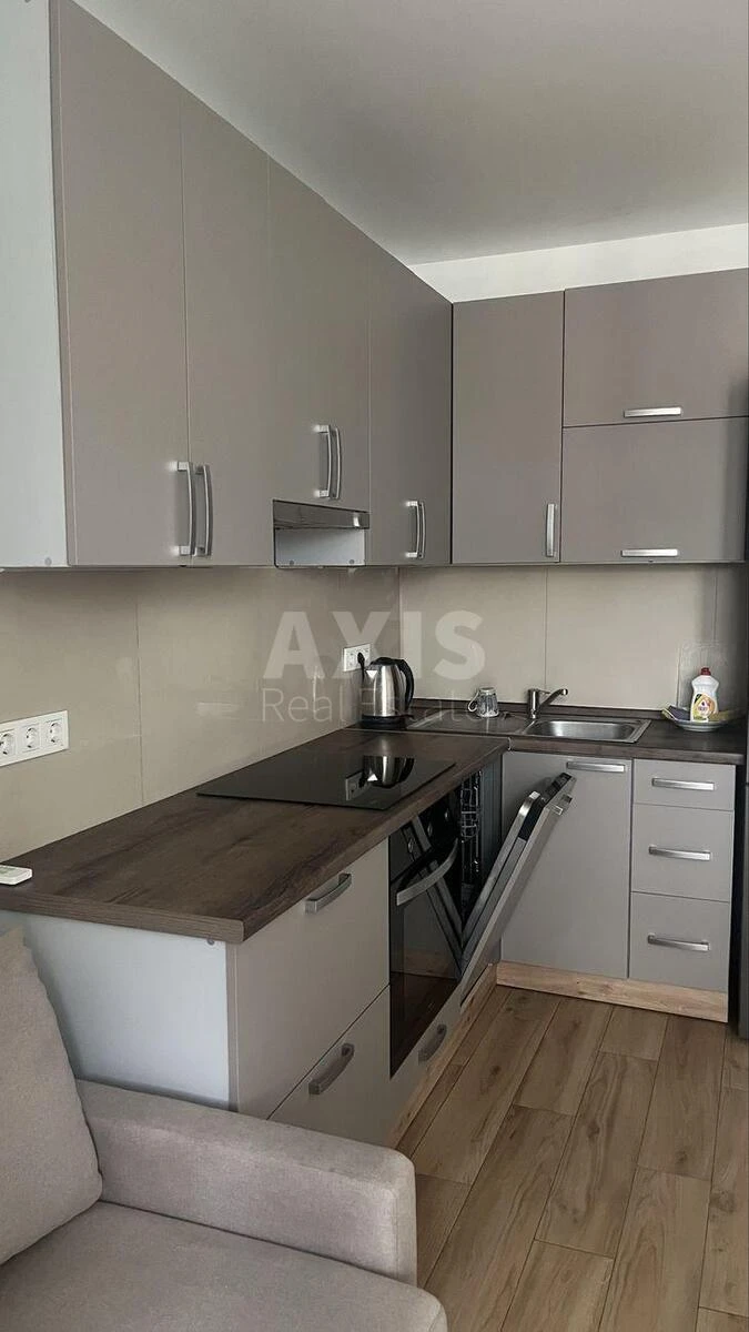 2k apartment vul. Mykil's'ko-Slobids'ka 10690130