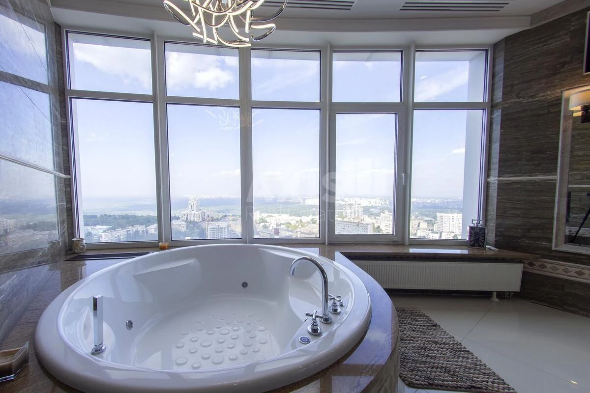 3k apartment uzv. Klovs'kyj 7658188