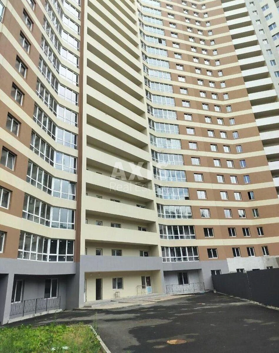 1k apartment vul. Novopol'ova 270023
