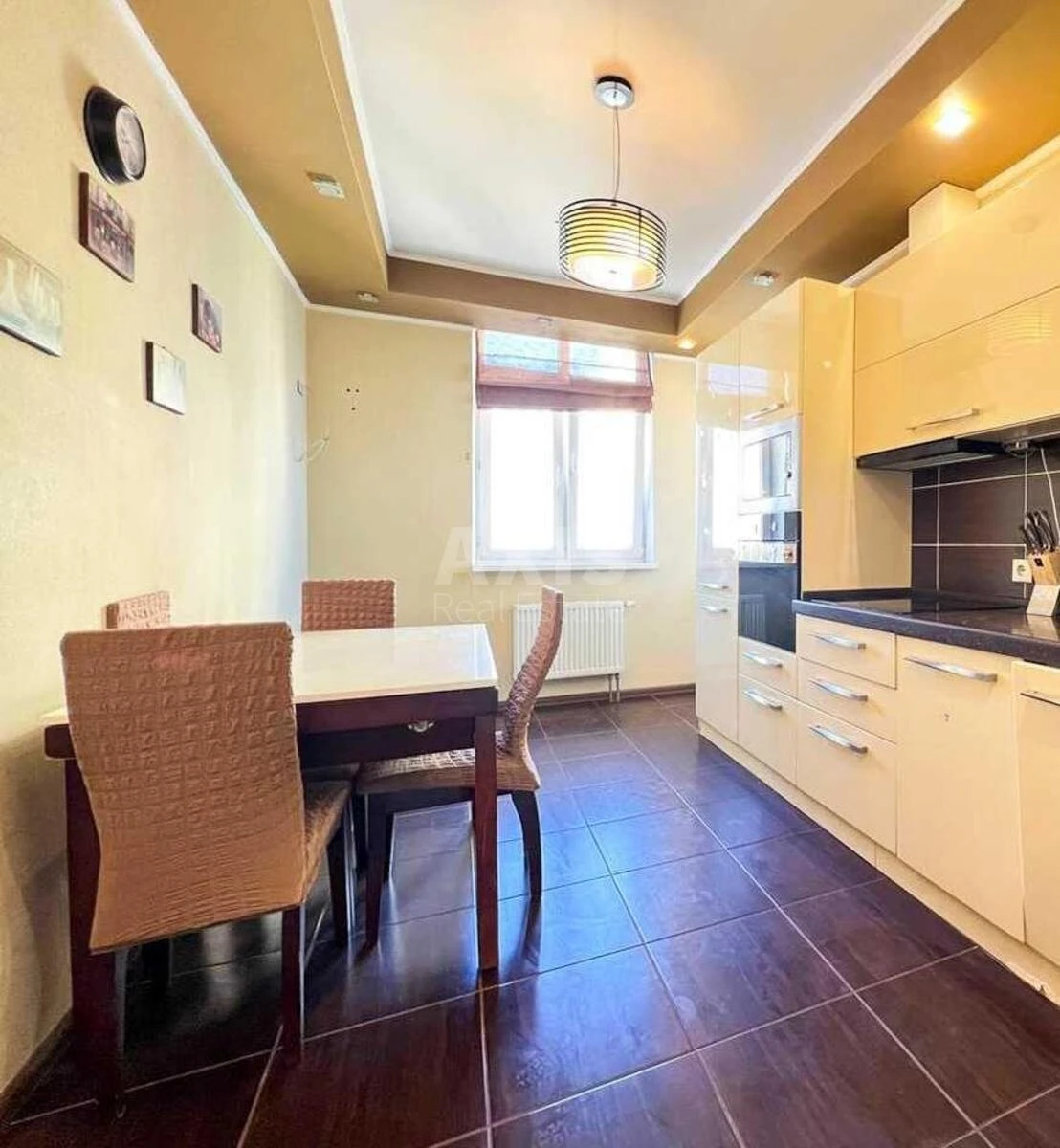 2k apartment vul. Voskresens'ka 14660940