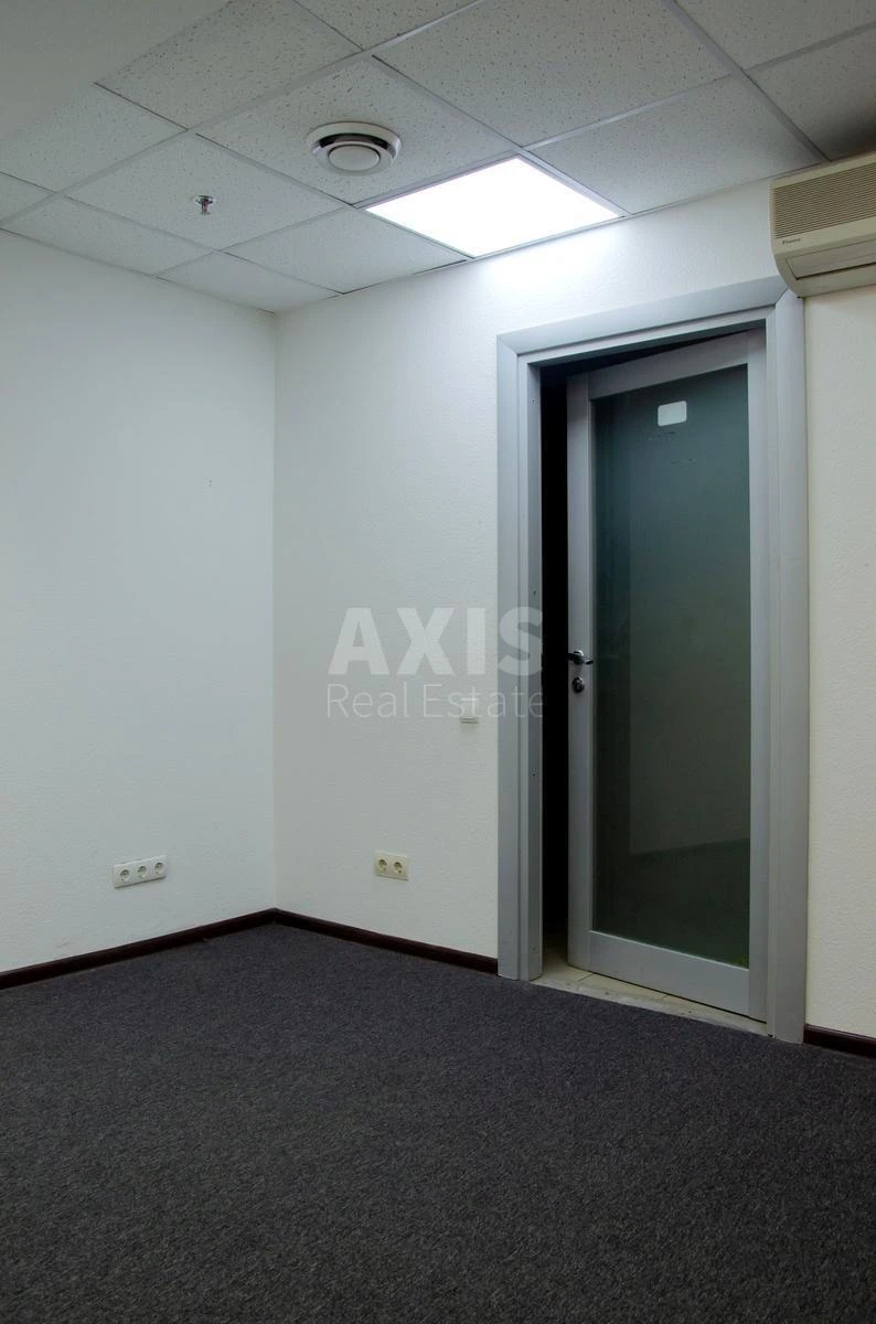 Office vul. Geroi'v Kosmosu 4, 1775m2677970