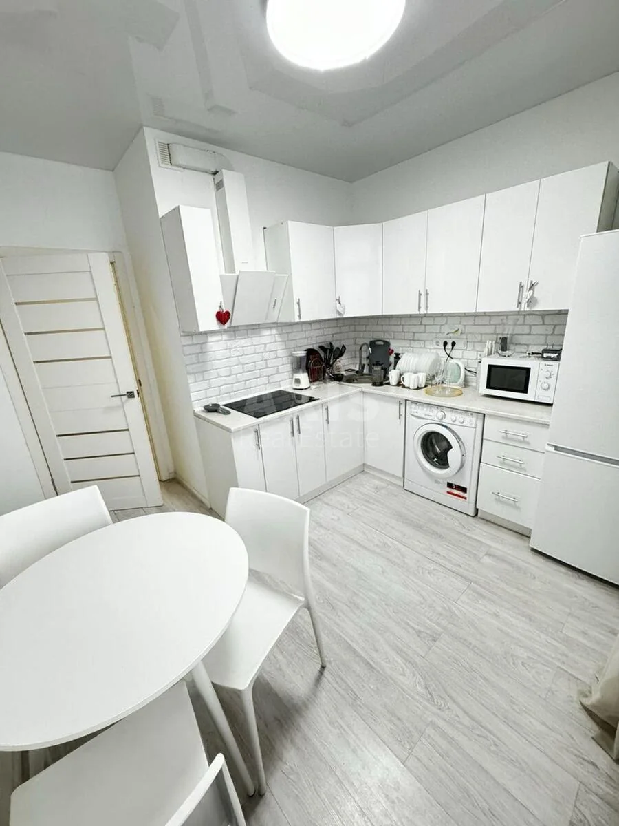 1к квартира ул. Рональда Рейгана 40