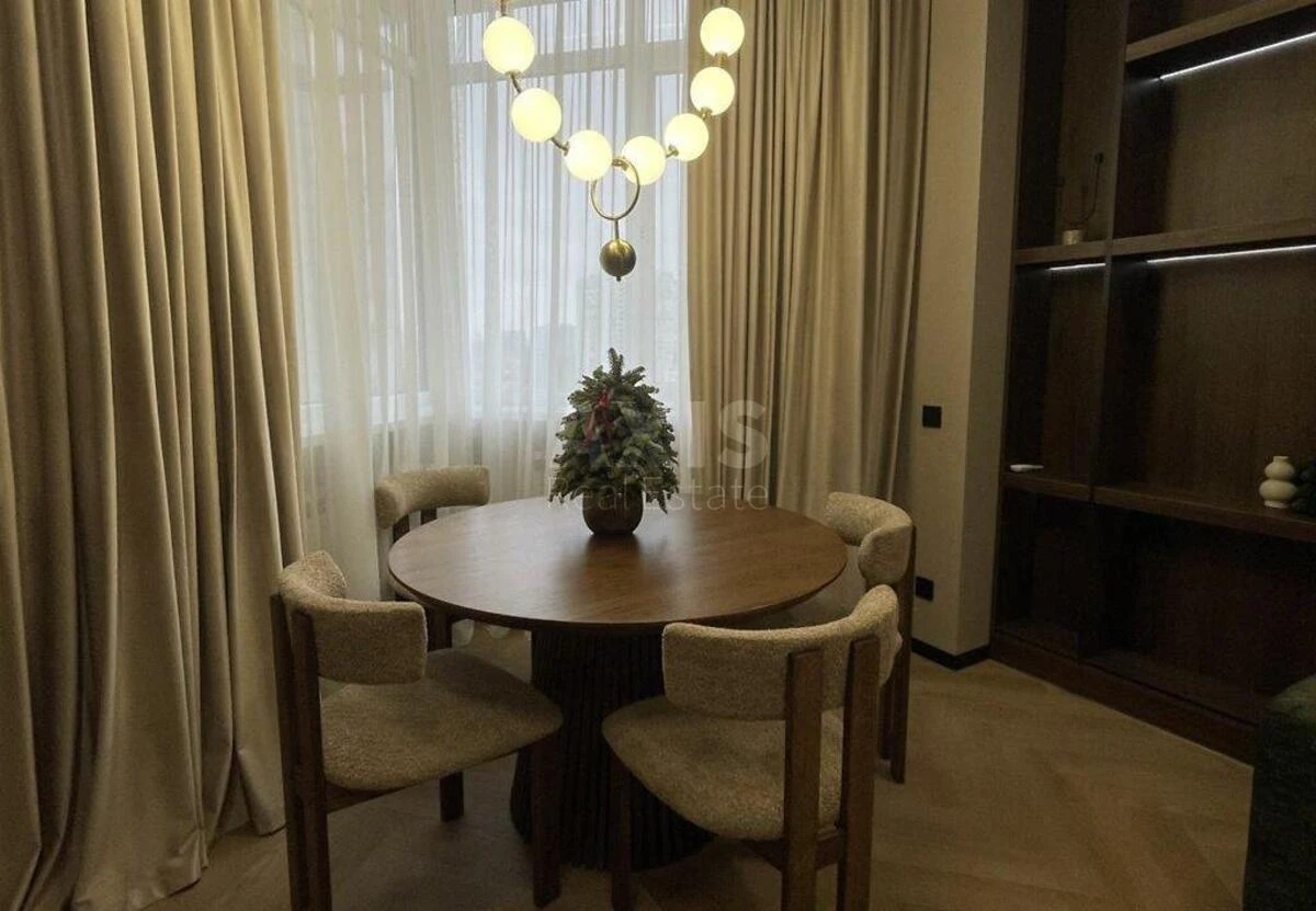 2к квартира ул. Андрея Верхогляда 4Б653712