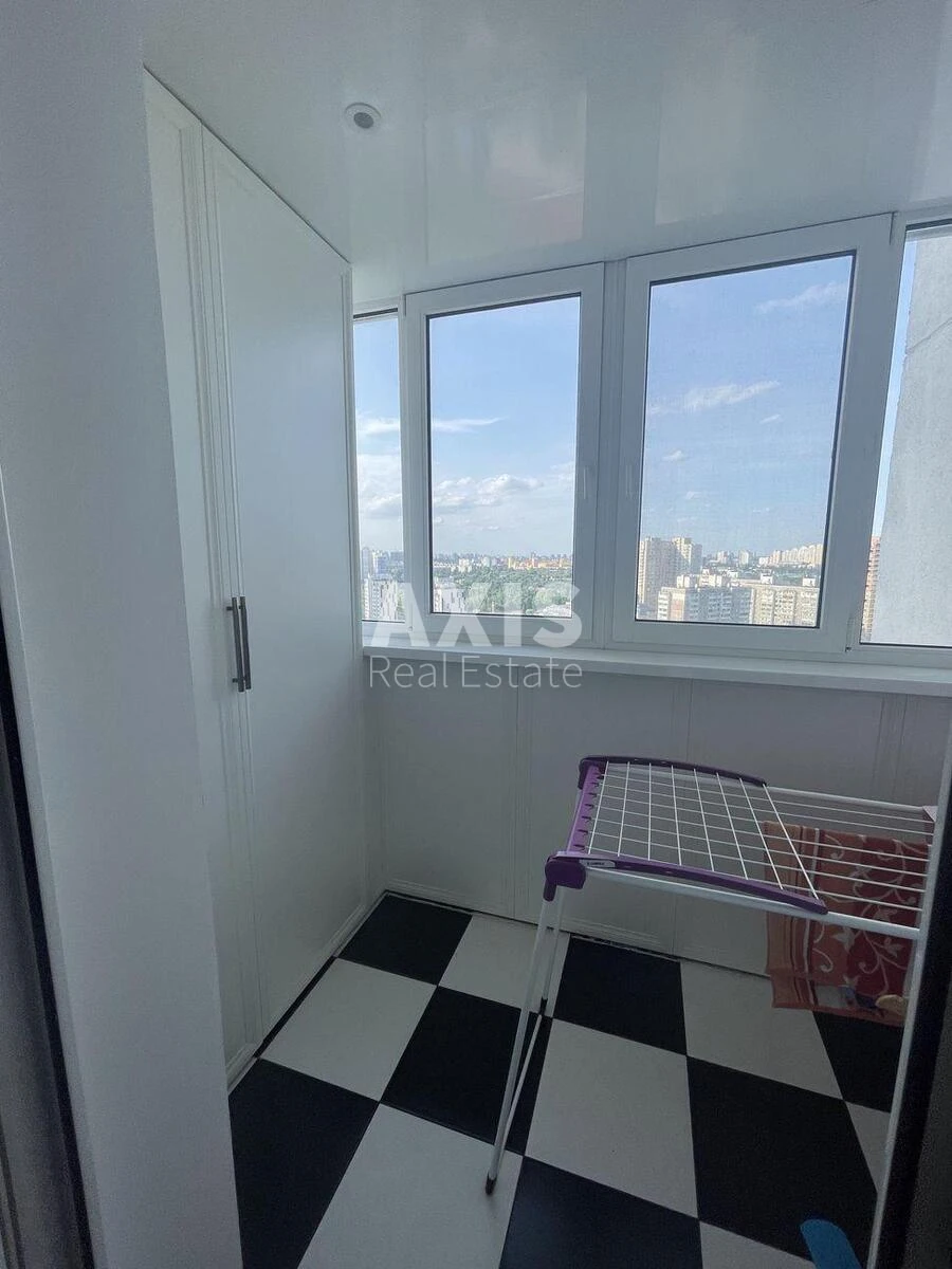 3k apartment vul. Urlivs'ka 38/23550441