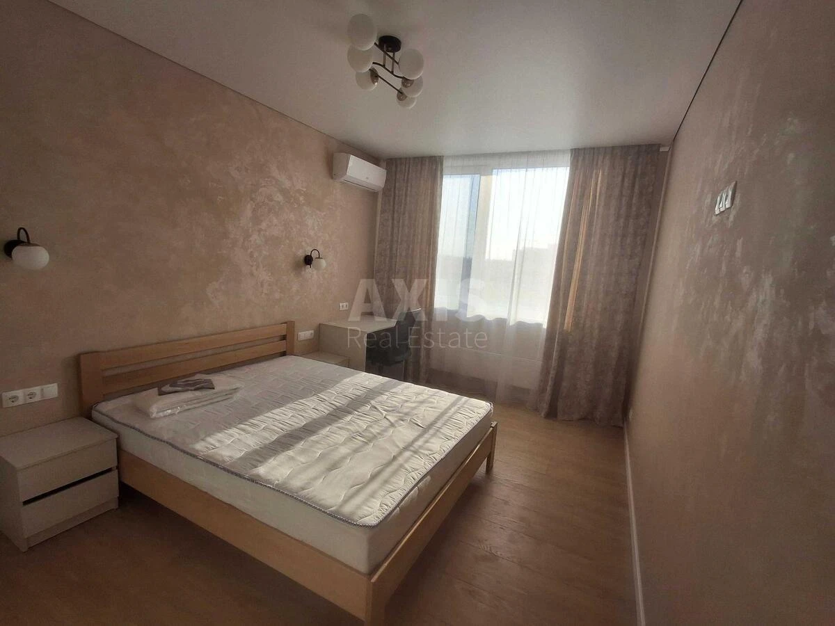 1k apartment vul. Rodyny Kristeriv 14642231