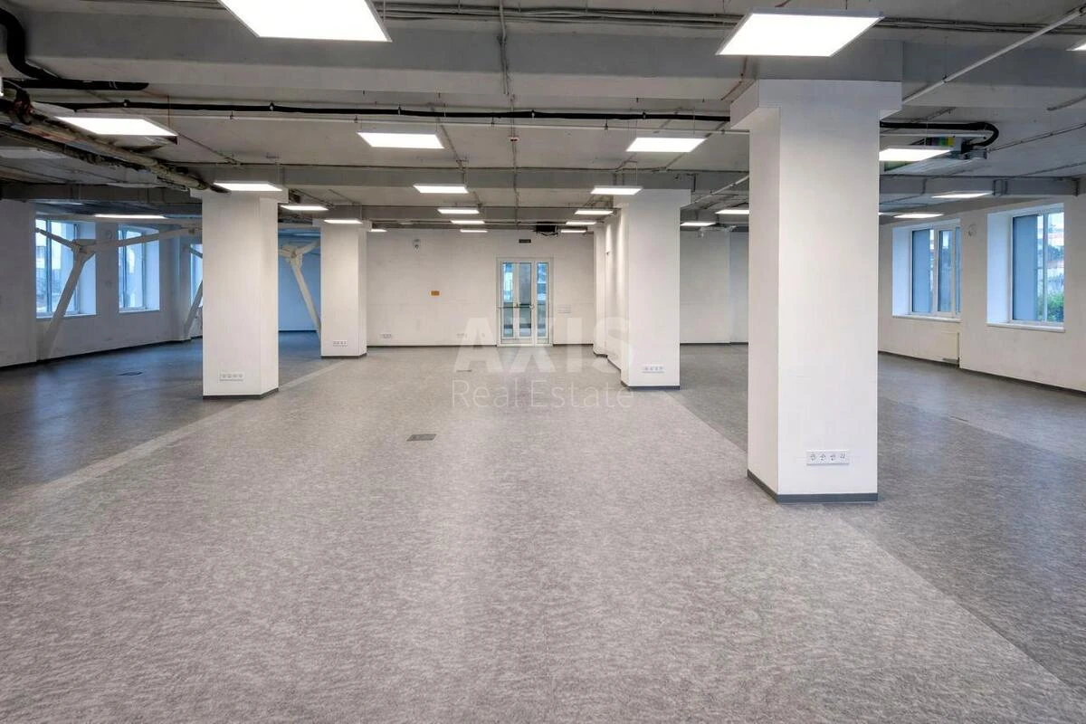 Office vul. Pochajnyns'ka 25/49, 496m270487