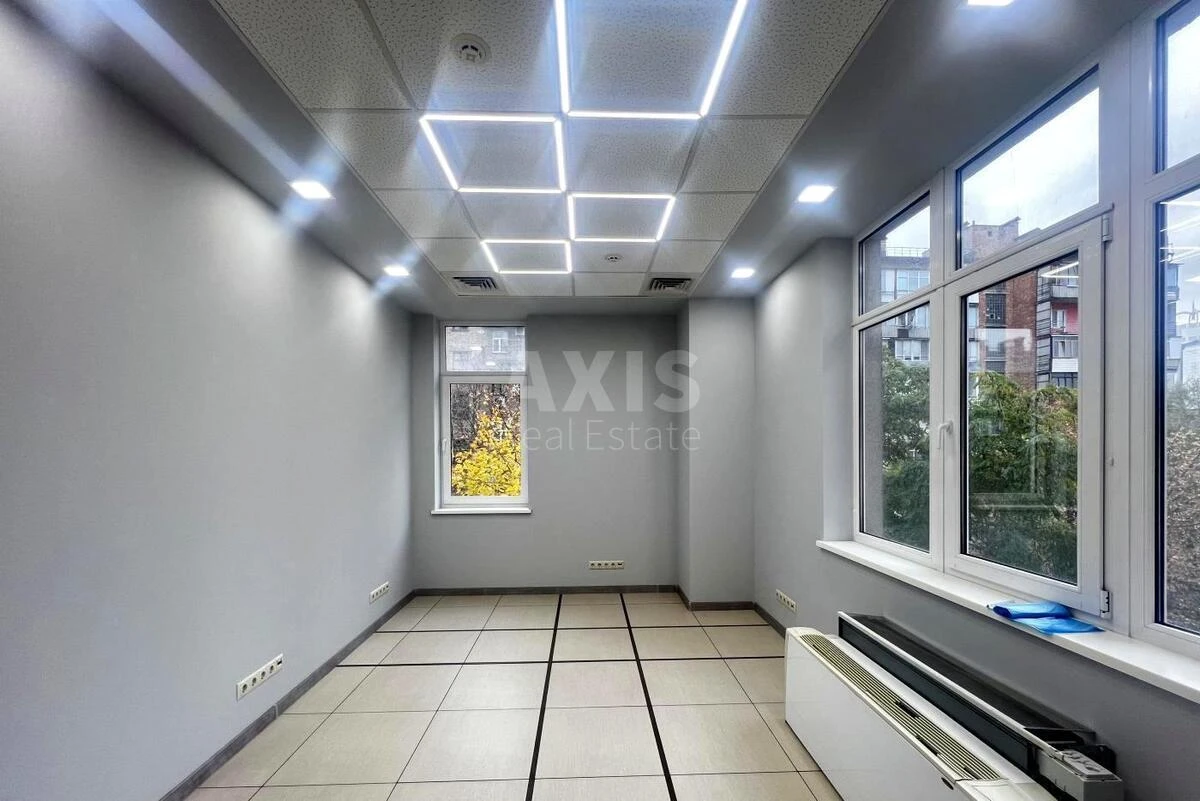 Офис ул. Антоновича 33В, 152м2692392