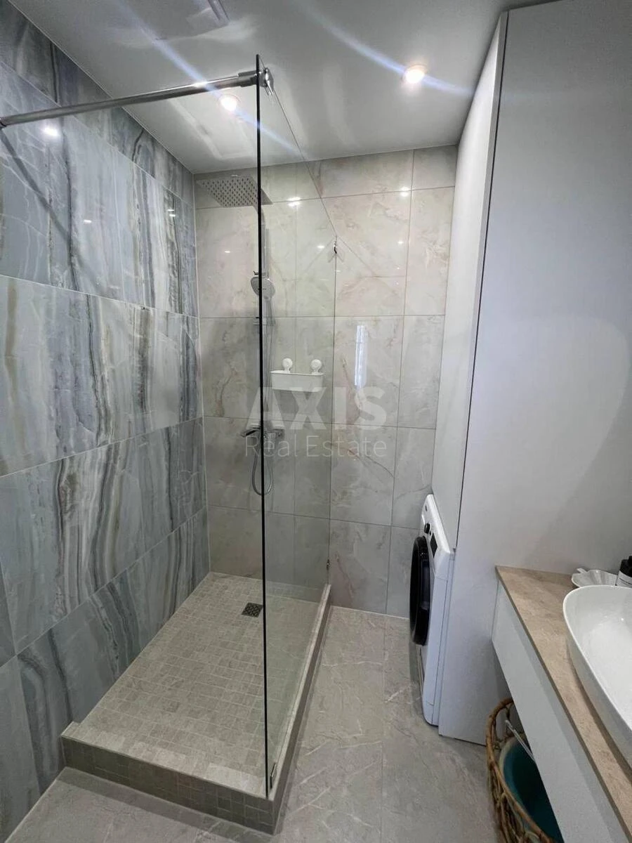 2k apartment vul. Sverstjuka Jevgena 6439612