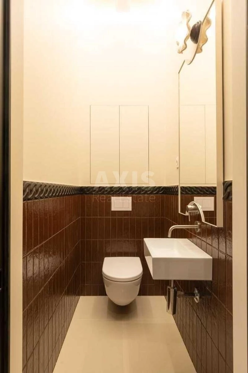 Office vul. Saksagans'kogo 33/35, 80m26611011