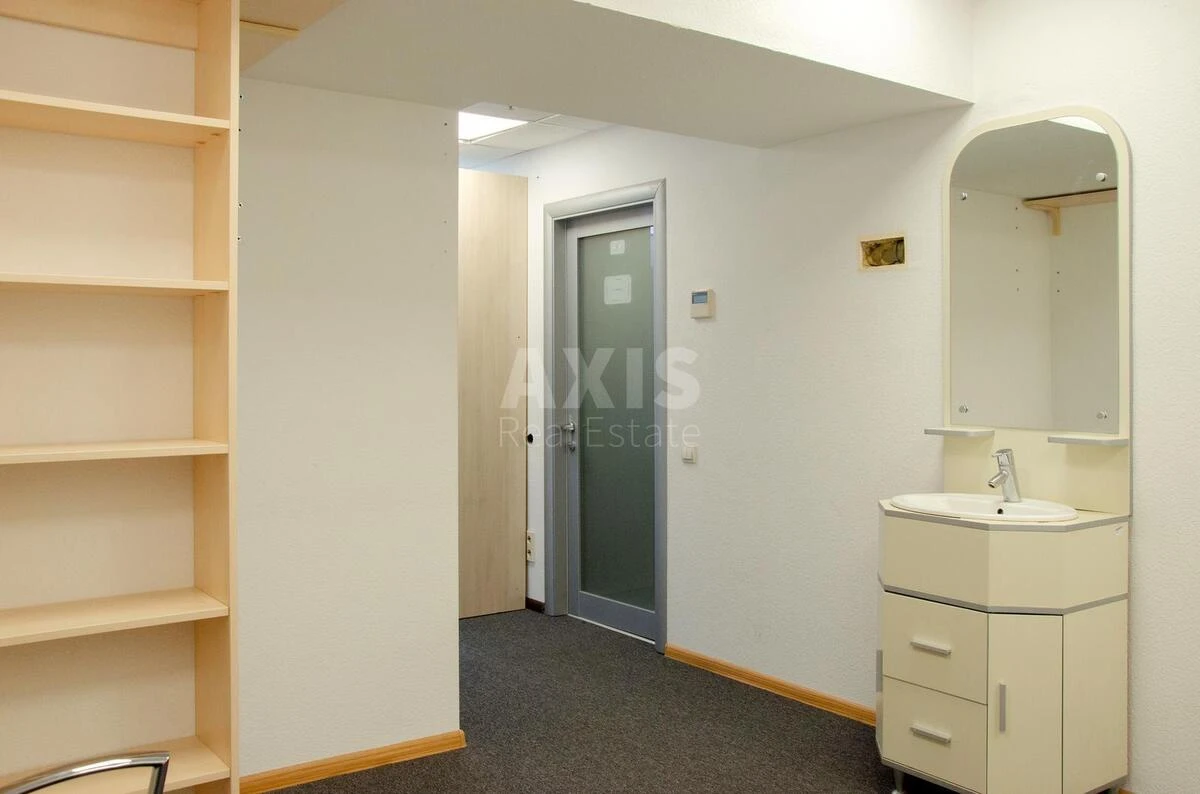 Office vul. Geroi'v Kosmosu 4, 1775m2677971