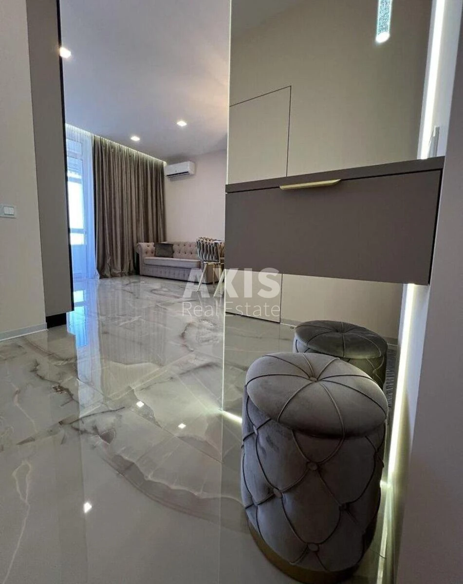 1k apartment vul. Brativ Shemetiv 8695748