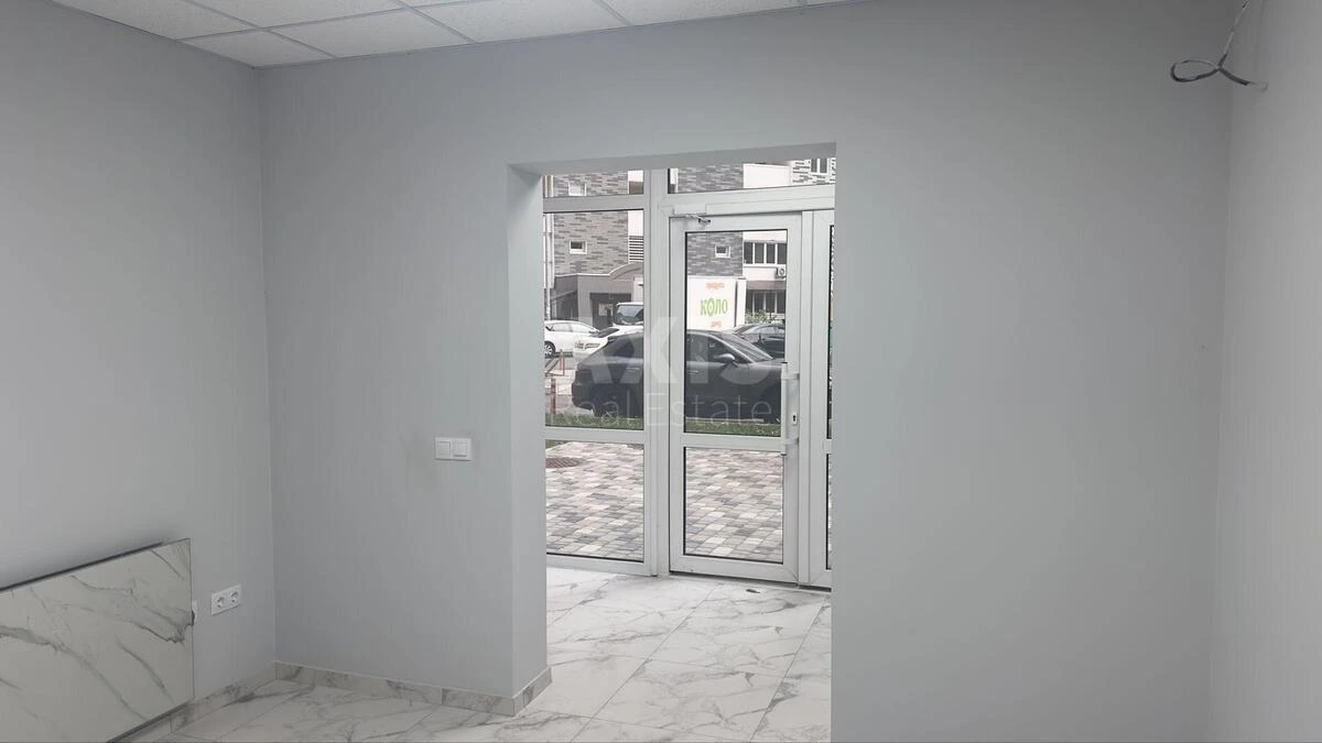 Объект торговли ул. Ревуцкого 54А, 98м26990419